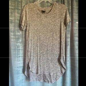 Long shirt with high cut sides